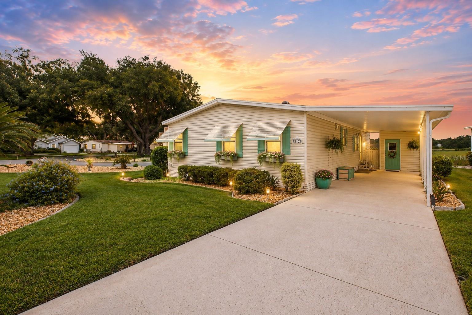 Photo of 25120 CLIFFORD HILL LEESBURG FL 34748
