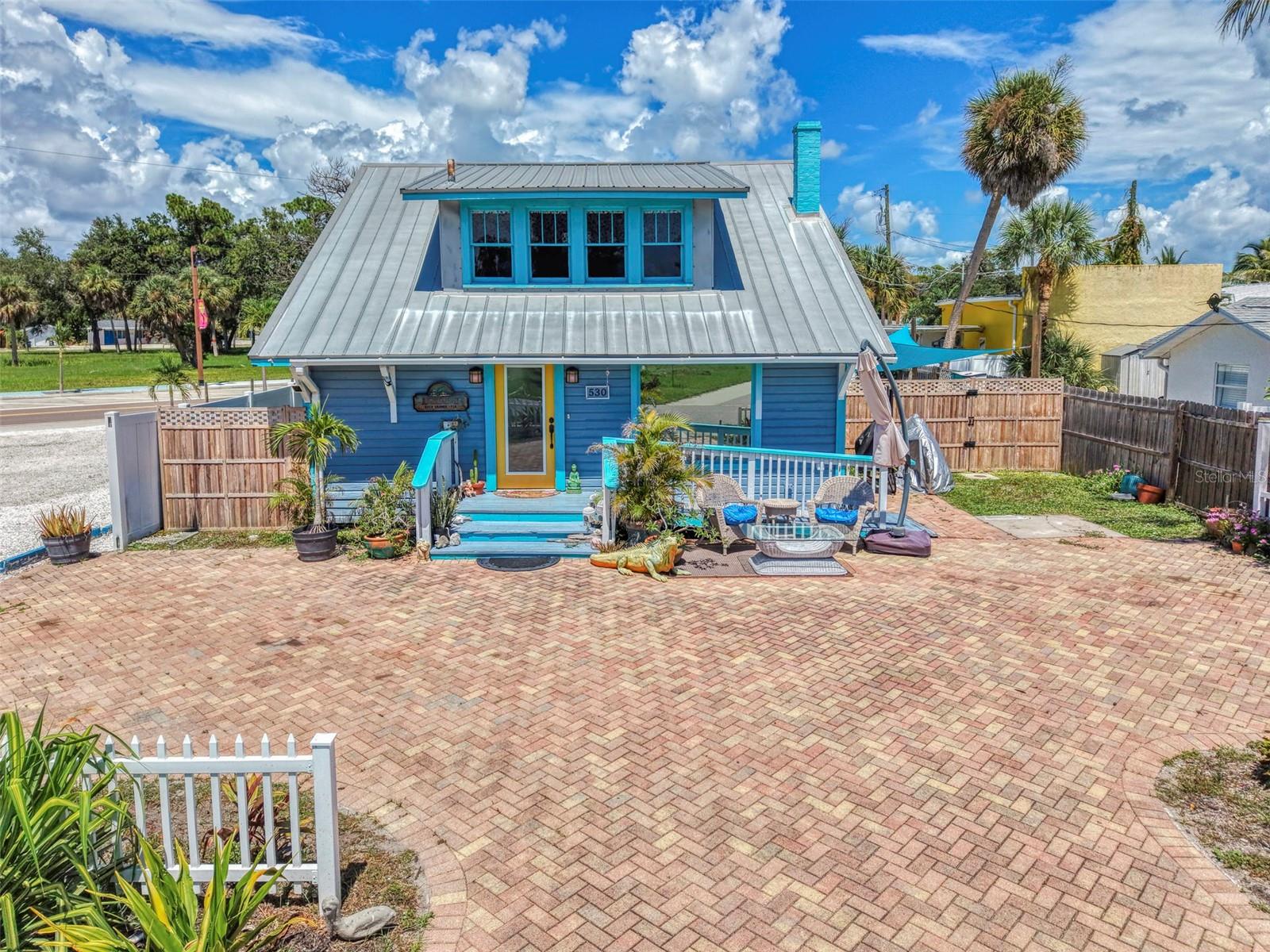 Photo of 530 W GREEN STREET ENGLEWOOD FL 34223