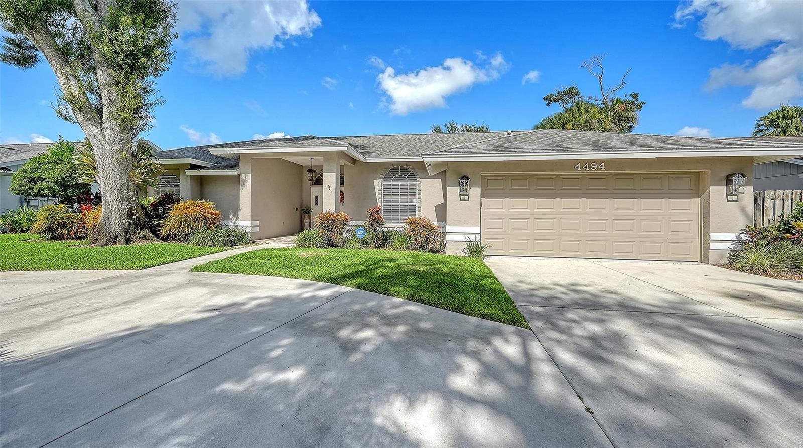 Photo of 4494 DIAMOND CIRCLE SARASOTA FL 34233