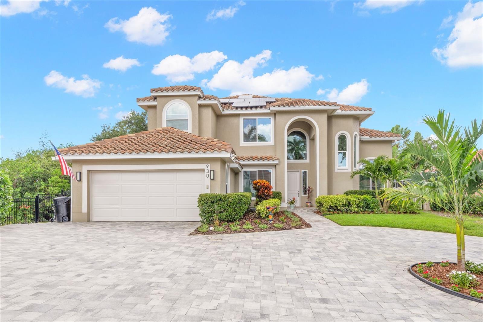 Photo of 930 SOUTHERN PINE COURT ST PETERSBURG FL 33703