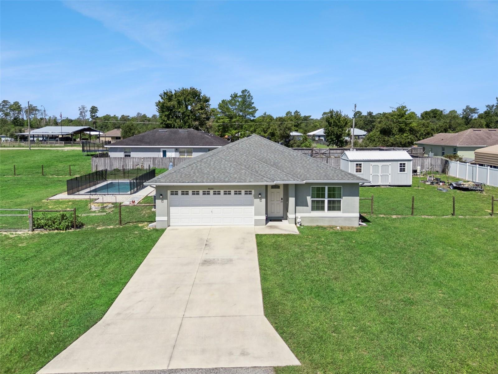 Photo of 40351 W 1ST AVENUE UMATILLA FL 32784