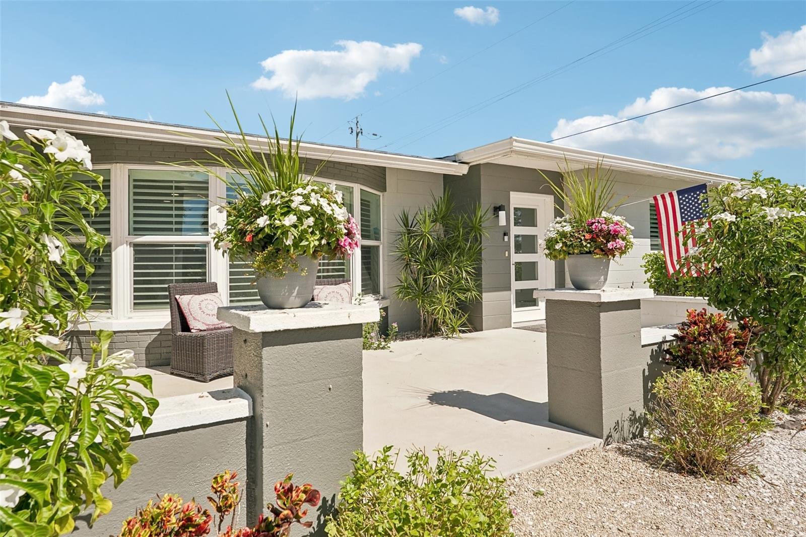 Photo of 365 SHAMROCK BOULEVARD VENICE FL 34293