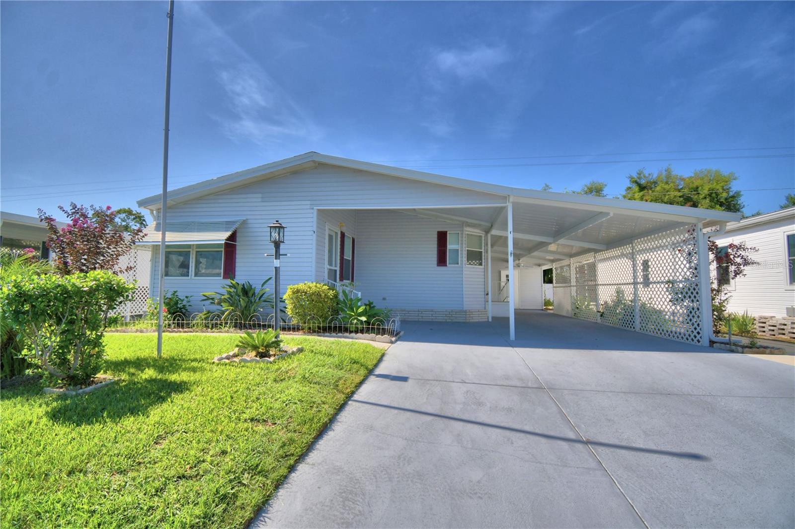 Photo of 6086 SOUTHERN OAKS DRIVE WINTER HAVEN FL 33884