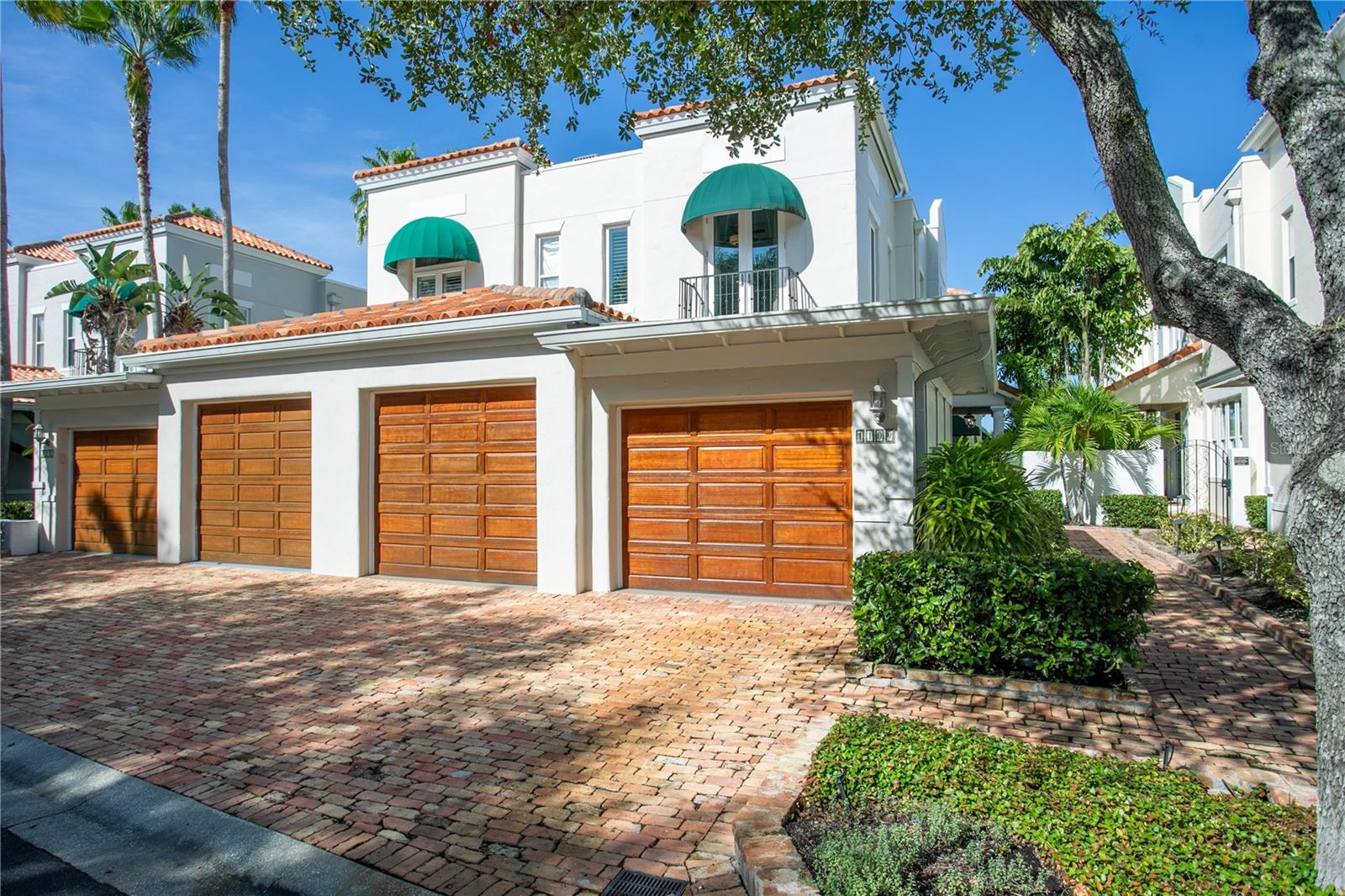 Photo of 1109 ABBEYS WAY TAMPA FL 33602