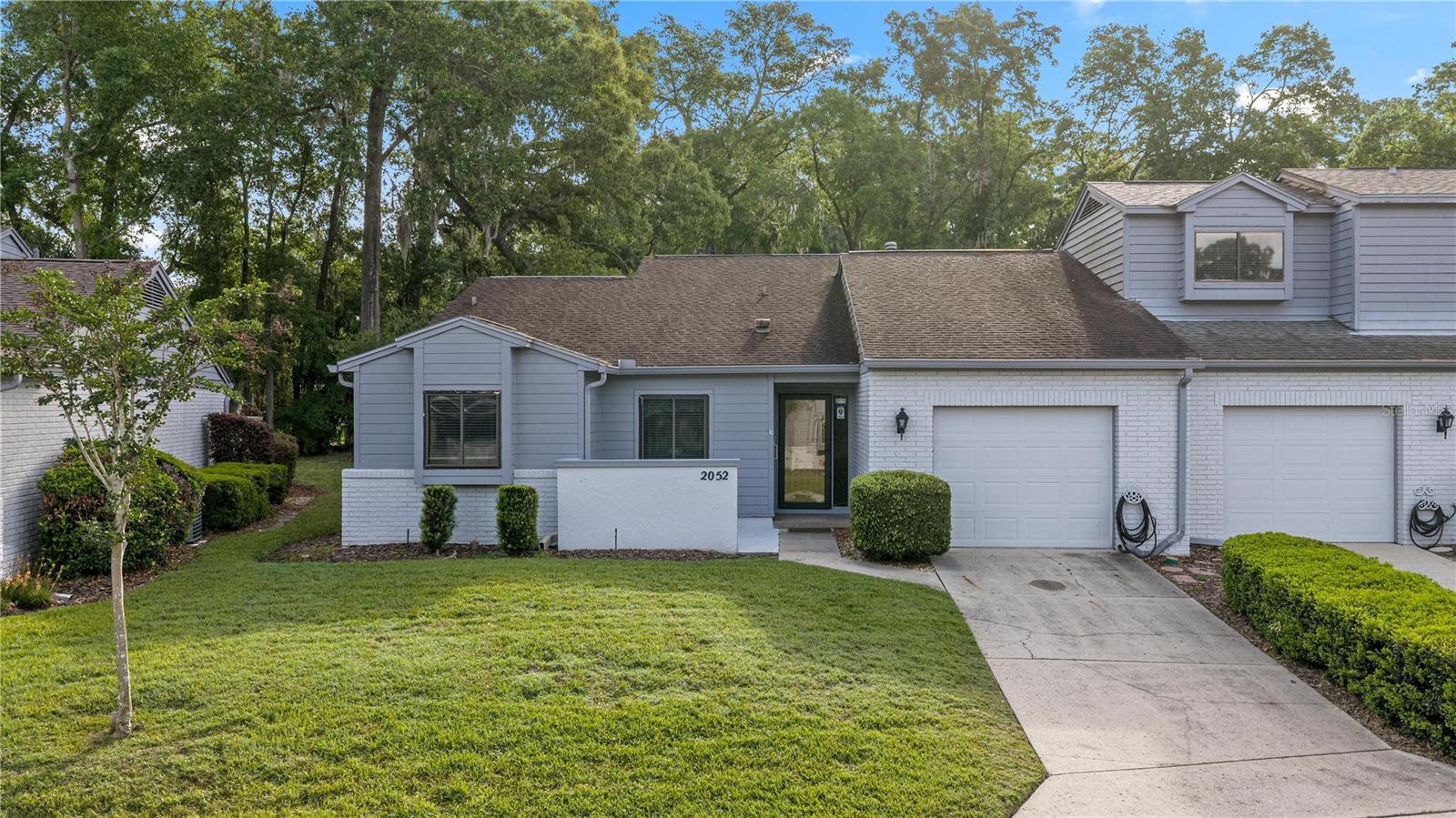 Photo of 2052 SE 37TH COURT CIRCLE OCALA FL 34471