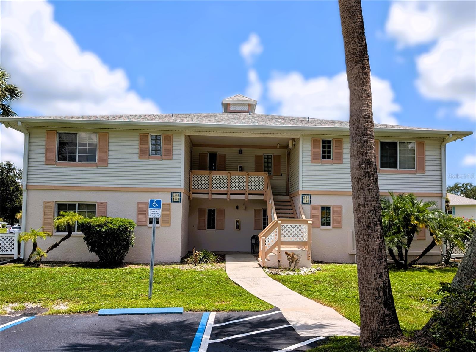 Photo of 1051 FORREST NELSON BOULEVARD #L204 PORT CHARLOTTE FL 33952