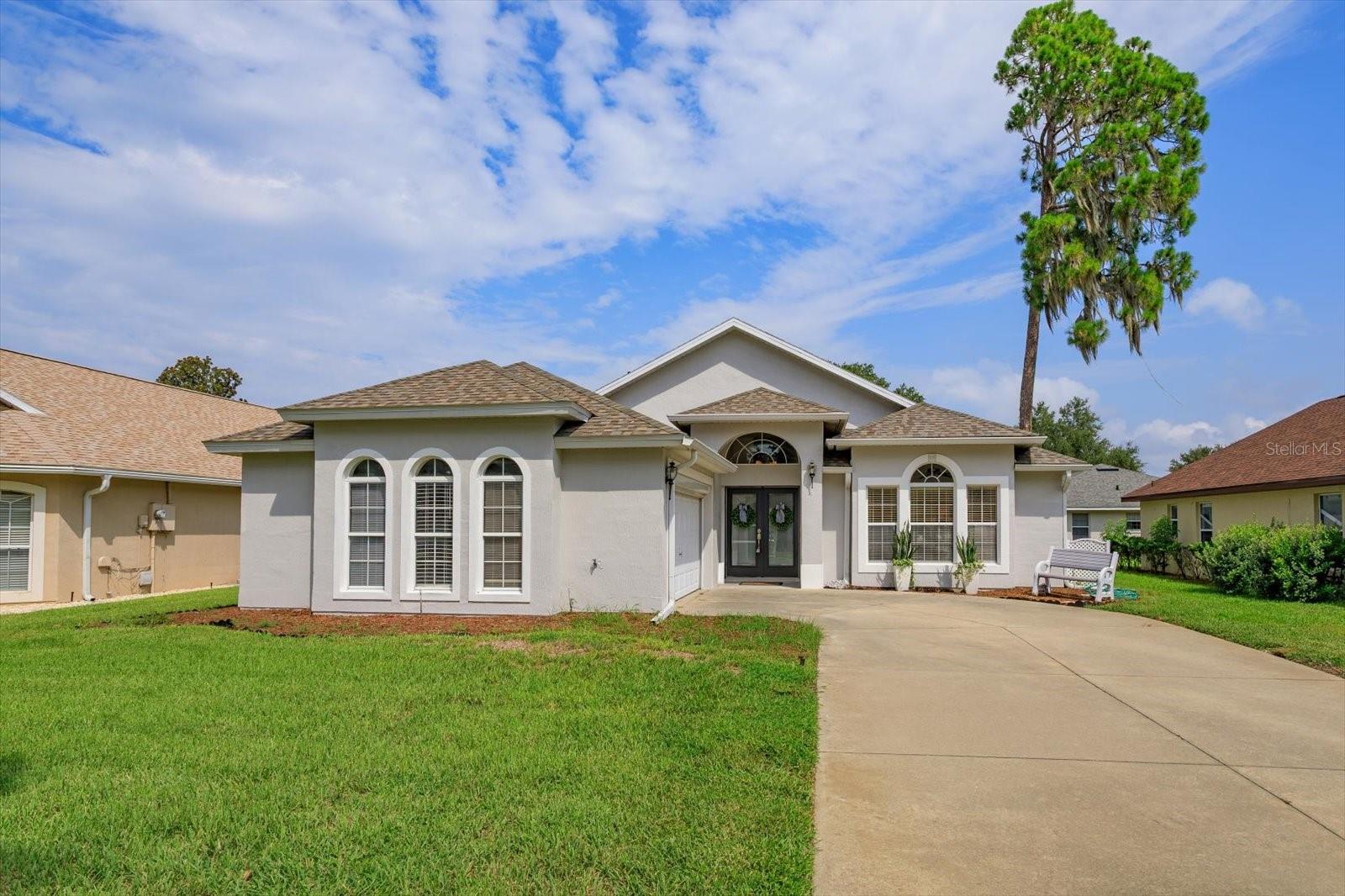 Photo of 931 VINDALE ROAD TAVARES FL 32778