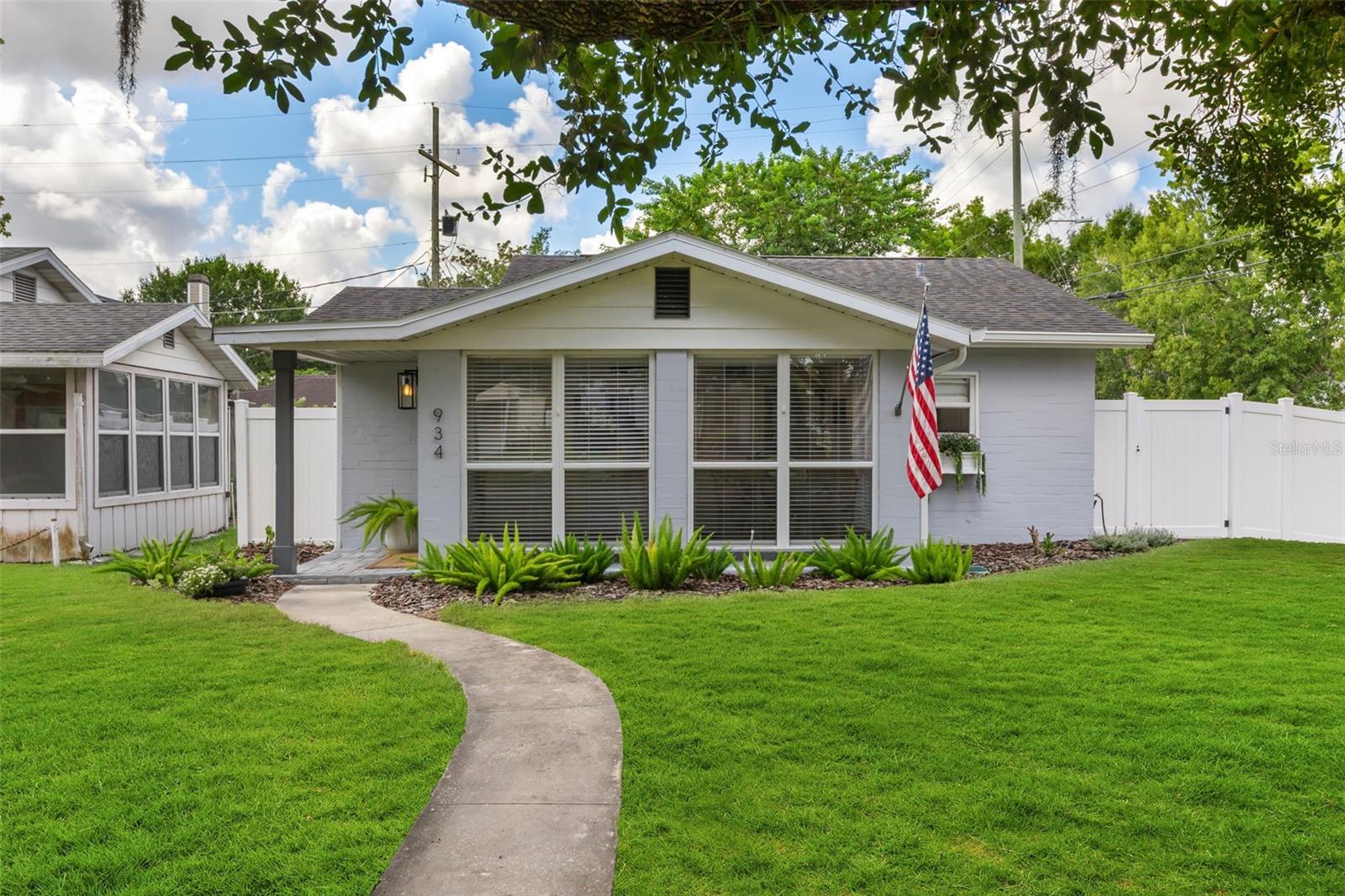 Photo of 934 W HARVARD STREET ORLANDO FL 32804