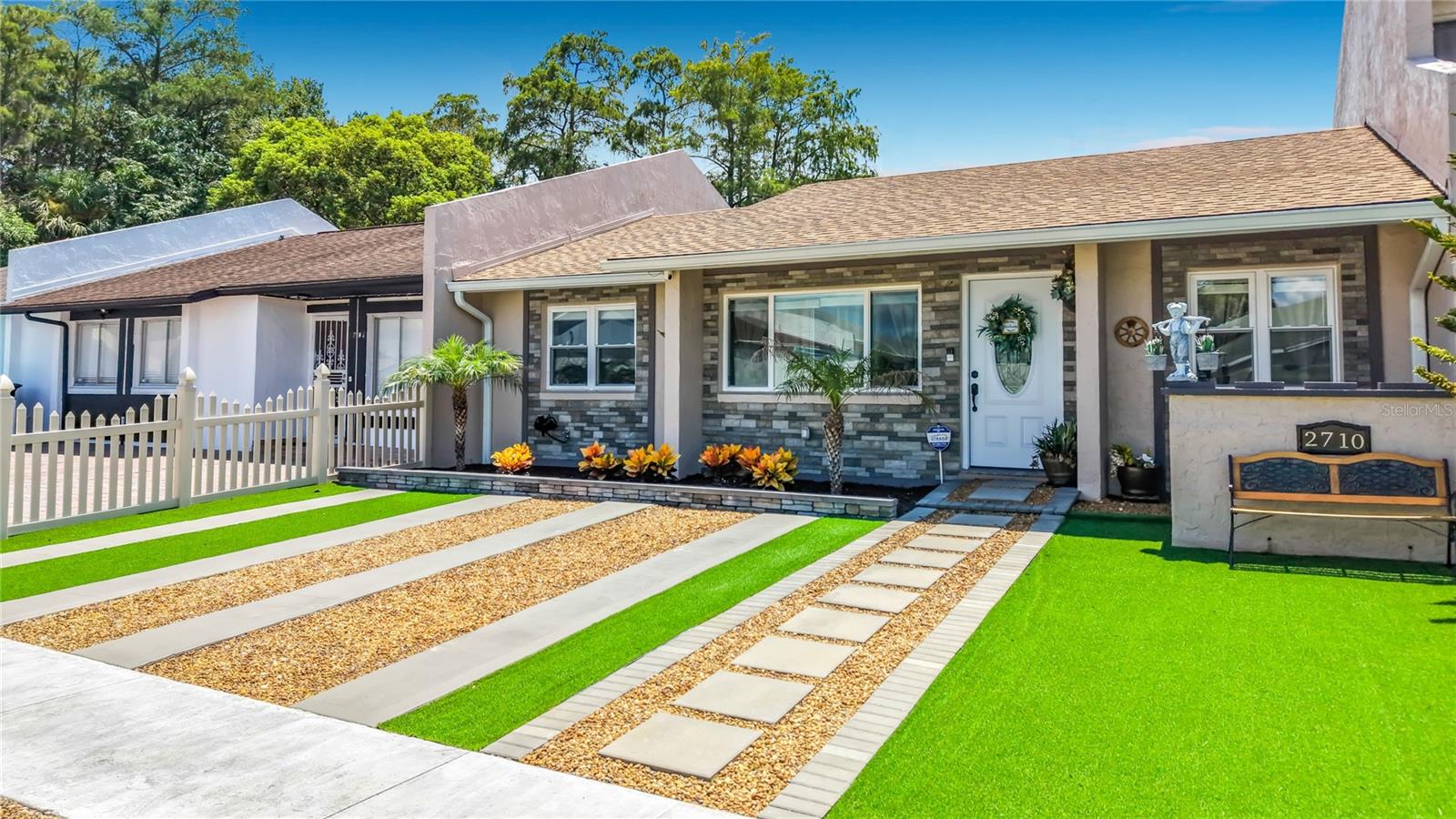 Photo of 2710 CHARING CROSS WAY ORLANDO FL 32837