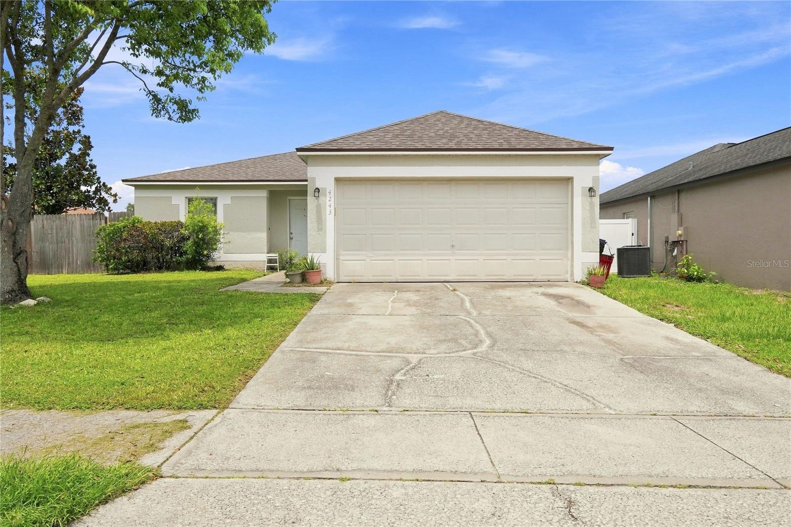 Photo of 4243 MENDENWOOD LANE ORLANDO FL 32826