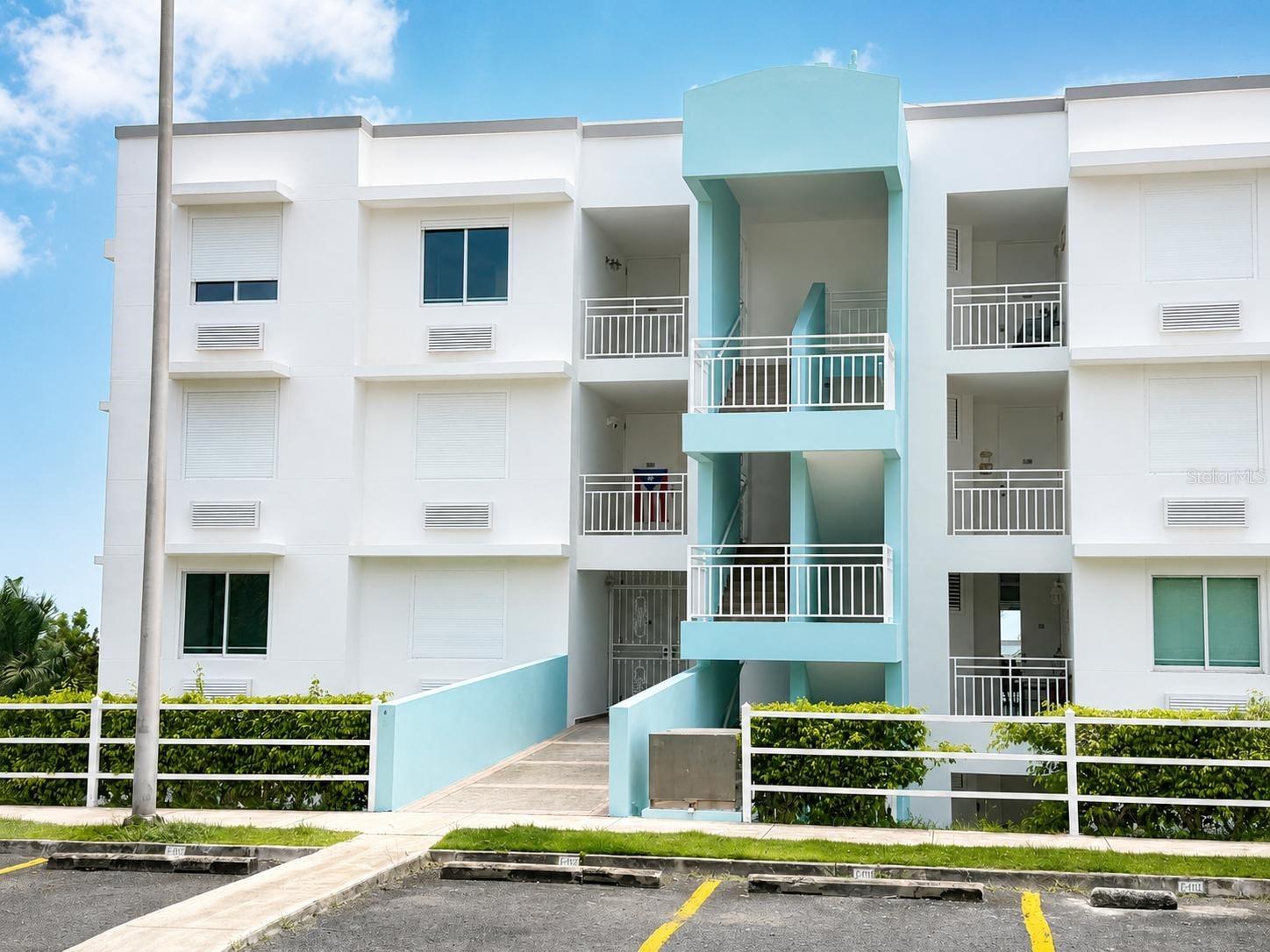 Photo of 0 CLL LAS COLINAS #202 RIO GRANDE PR 00745
