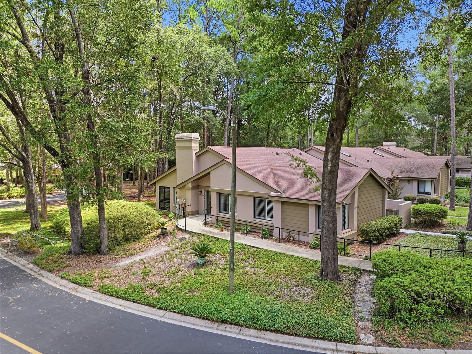 Photo of 4039 NW 23RD CIRCLE GAINESVILLE FL 32605
