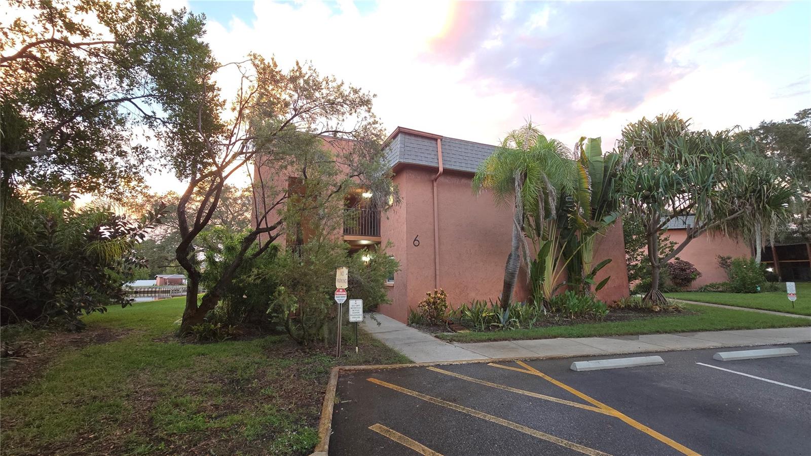 Photo of 4805 ALT 19 #624 PALM HARBOR FL 34683