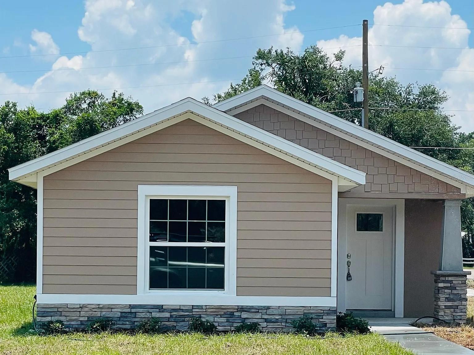 Photo of * 202 W IDLEWILD AVE & 506 FAHNSTOCK ST EUSTIS FL 32726