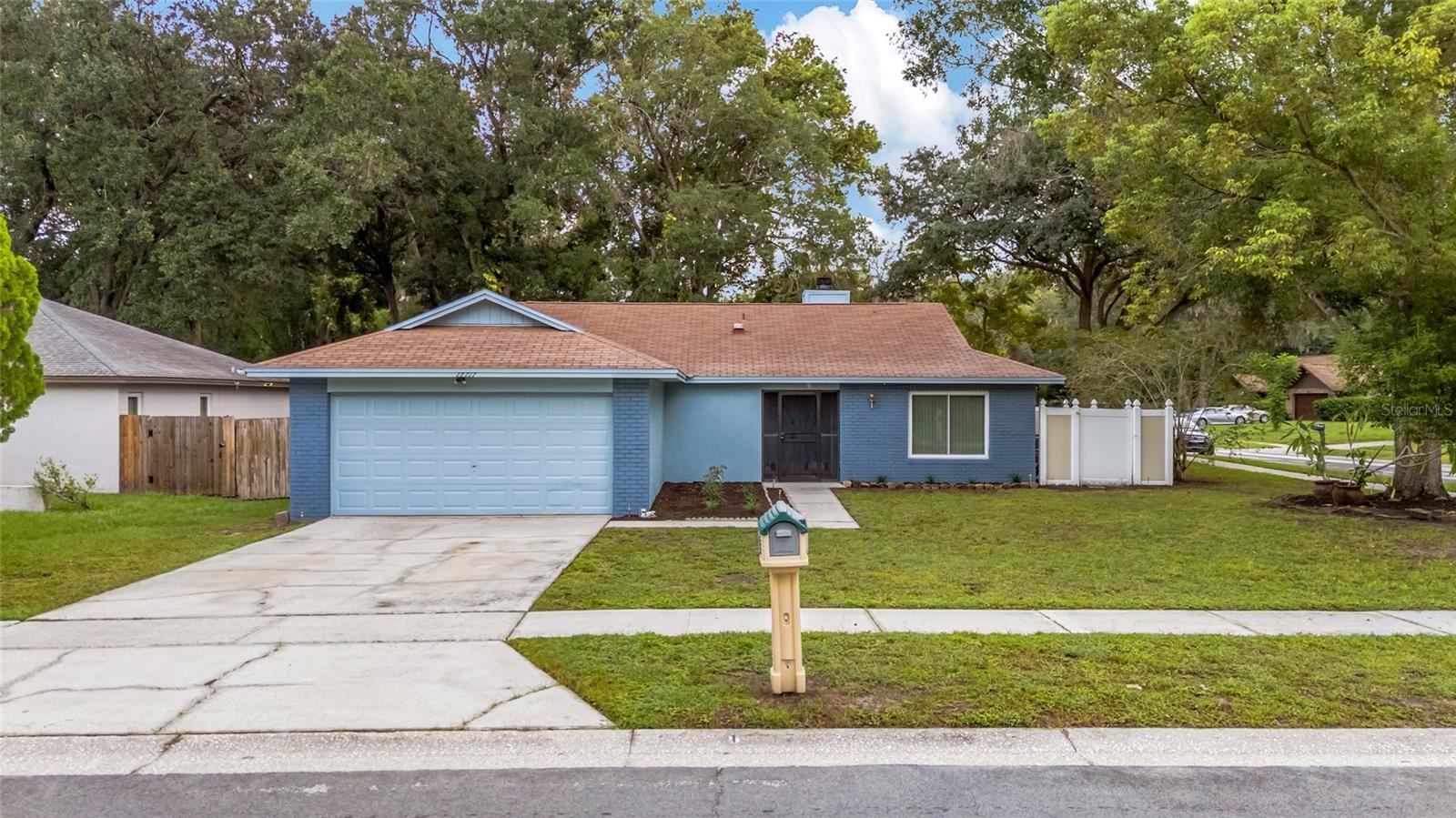 Photo of 17717 CRANBROOK DRIVE LUTZ FL 33549
