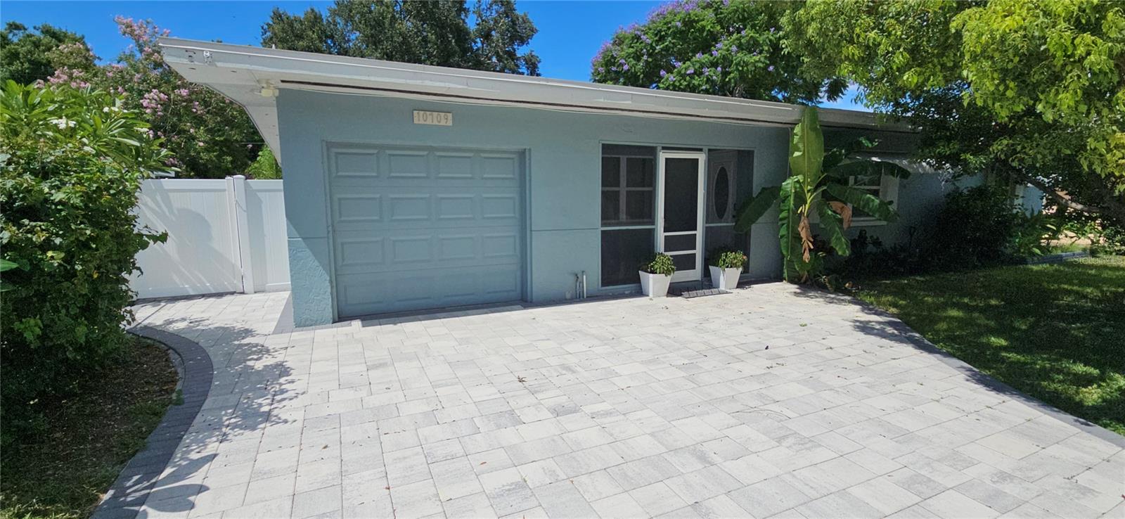 Photo of 10709 115TH AVENUE SEMINOLE FL 33778