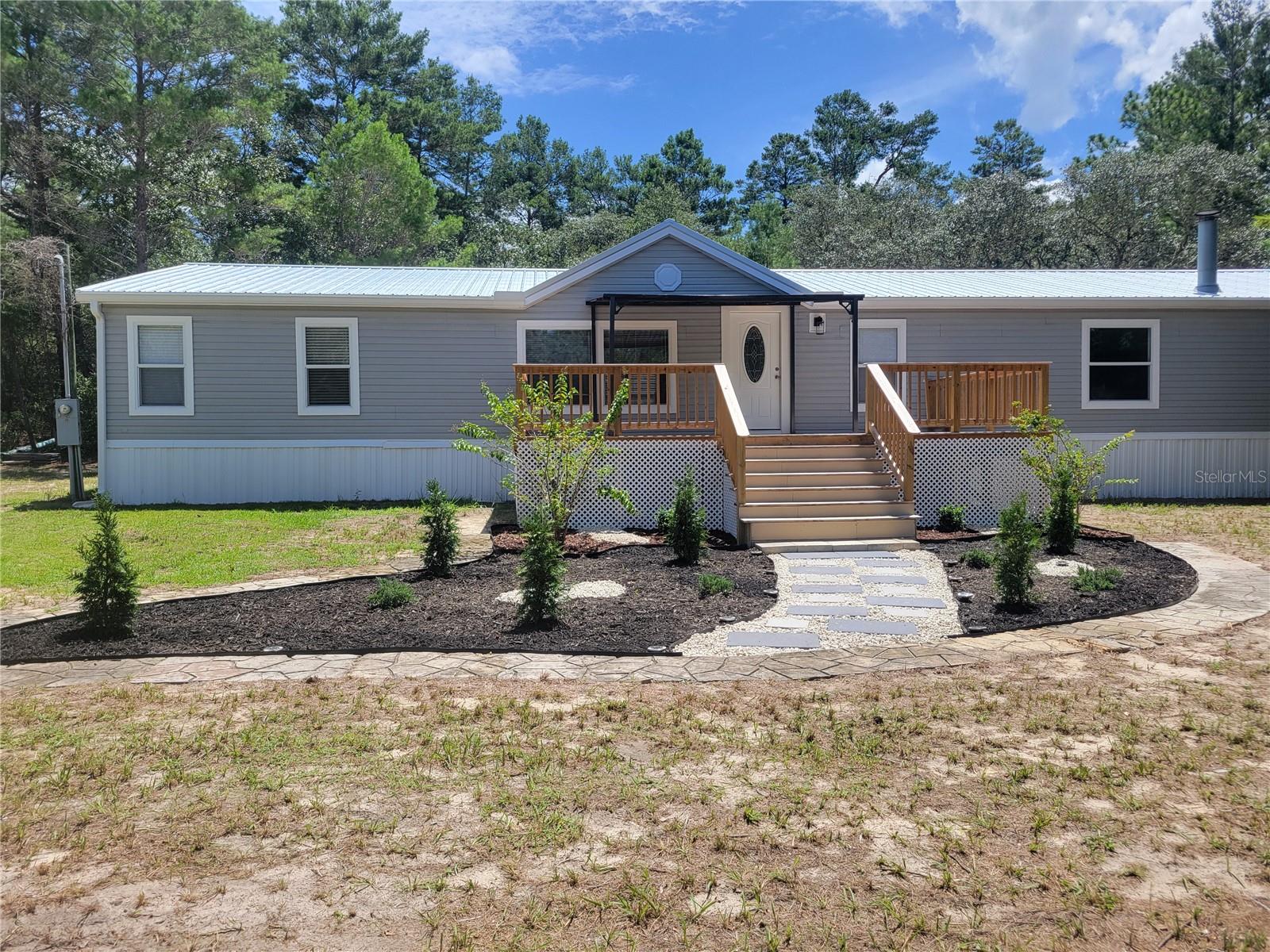 Photo of 7597 N BRUTUS AVENUE DUNNELLON FL 34433