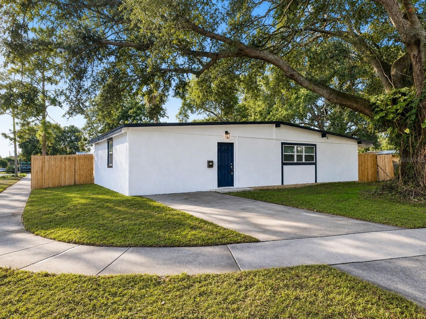 Photo of 7913 TIDEWATER TRAIL TAMPA FL 33619