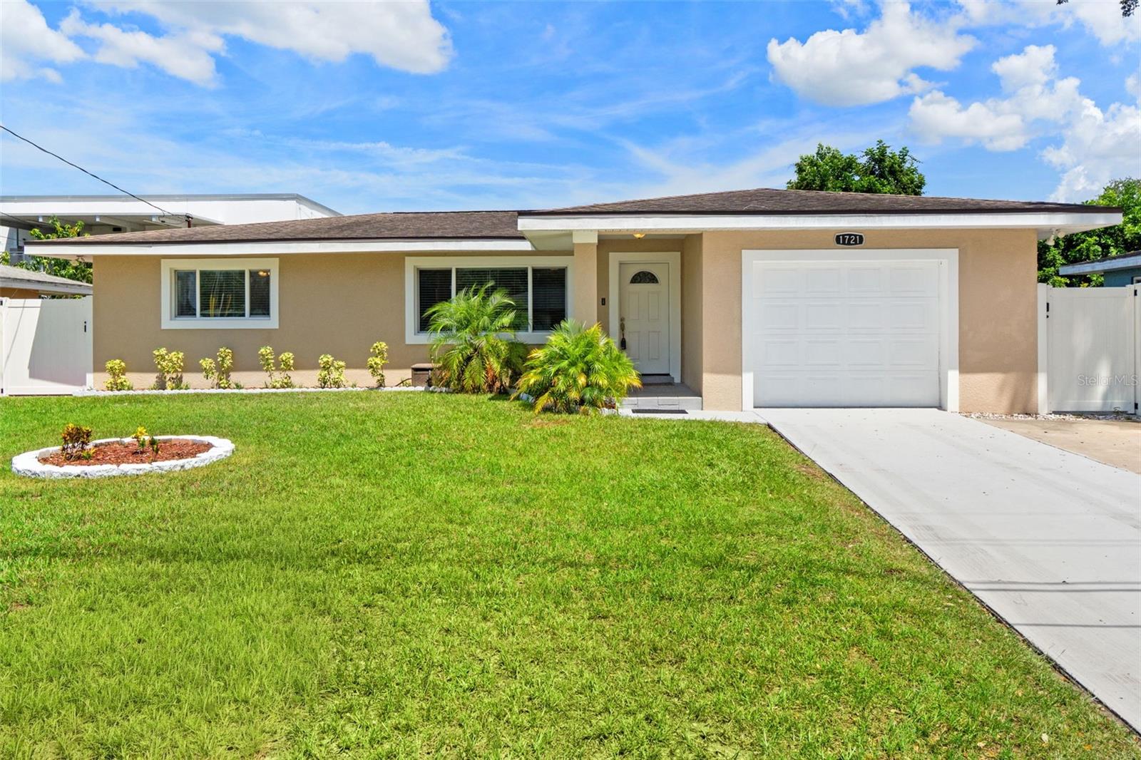 Photo of 1721 S JEFFERSON AVENUE CLEARWATER FL 33756
