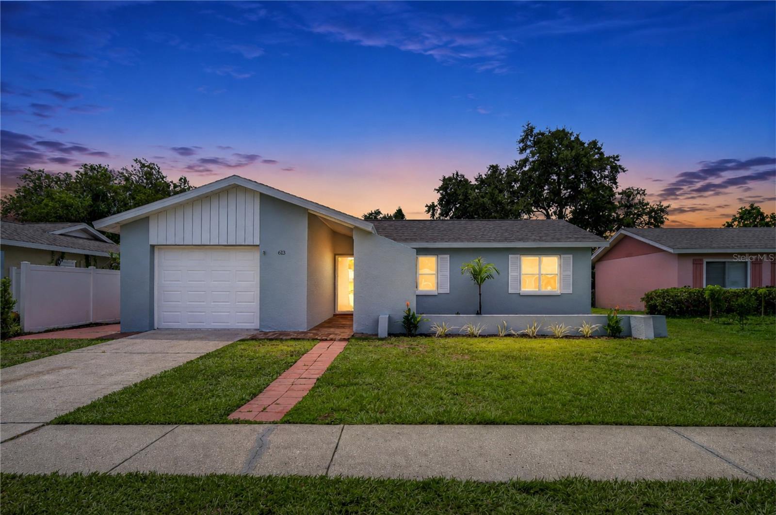 Photo of 613 5TH AVENUE LARGO FL 33771