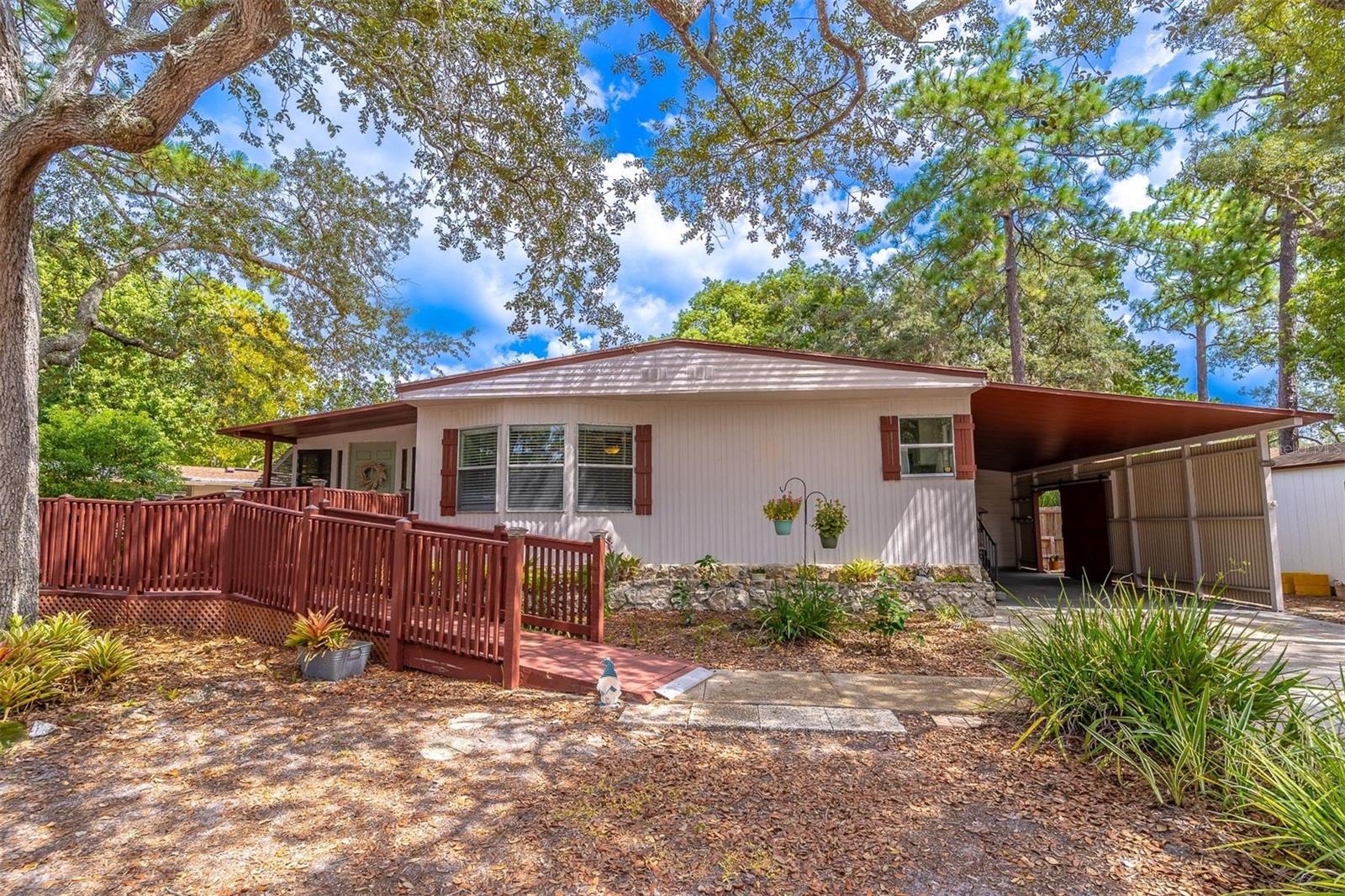 Photo of 112 E PLANTATION BOULEVARD LAKE MARY FL 32746