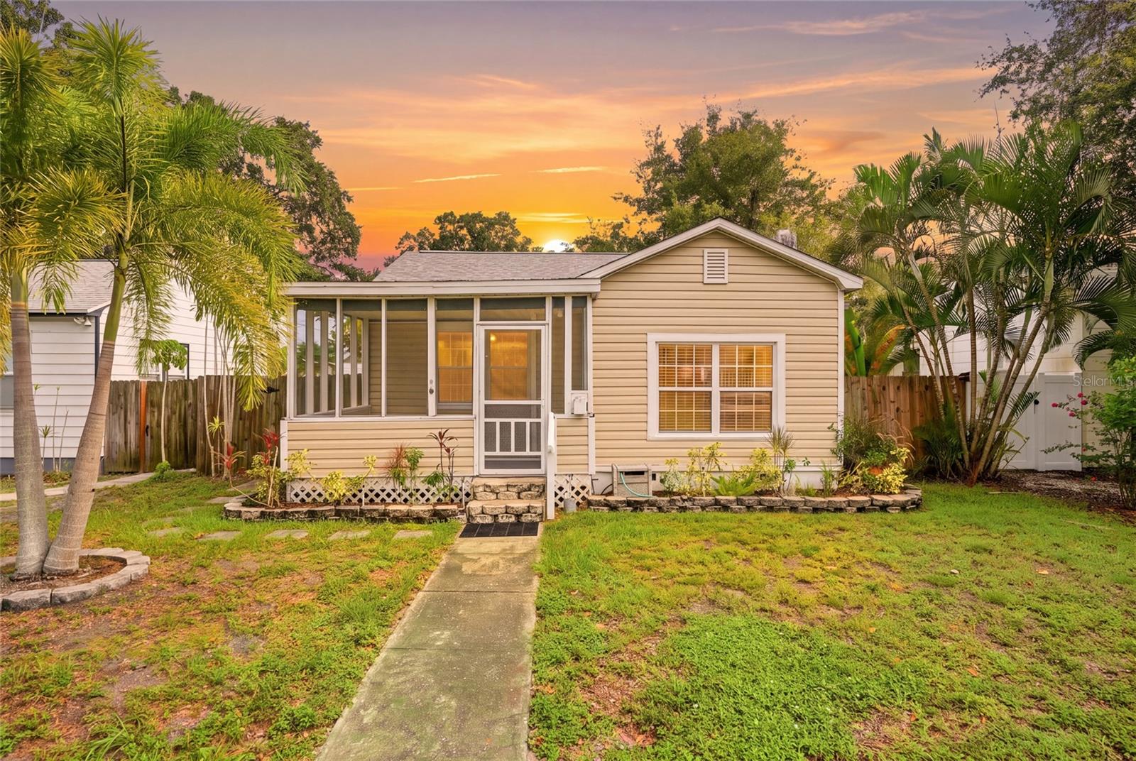 Photo of 3620 BURLINGTON AVENUE ST PETERSBURG FL 33713