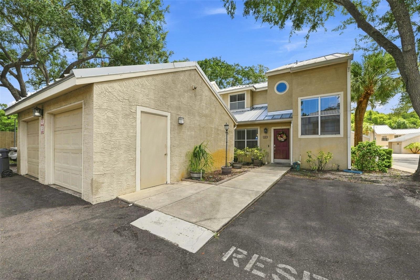 Photo of 13017 LORNA PLACE TAMPA FL 33618