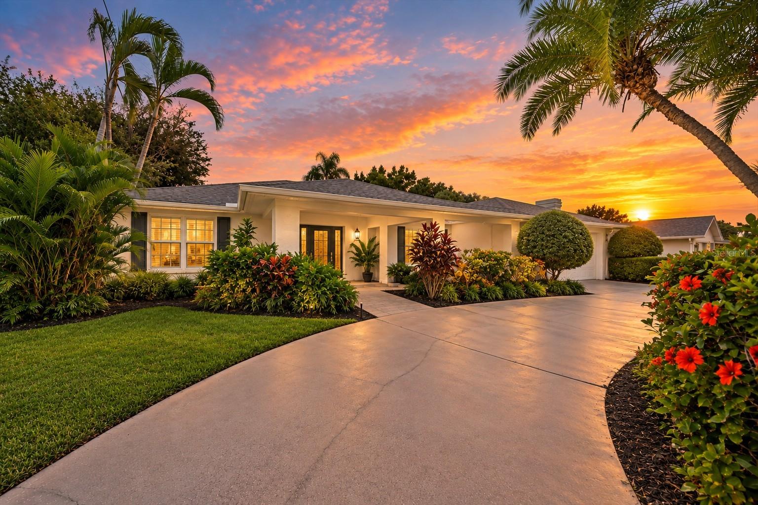Photo of 6840 COUNTRY LAKES CIRCLE SARASOTA FL 34243