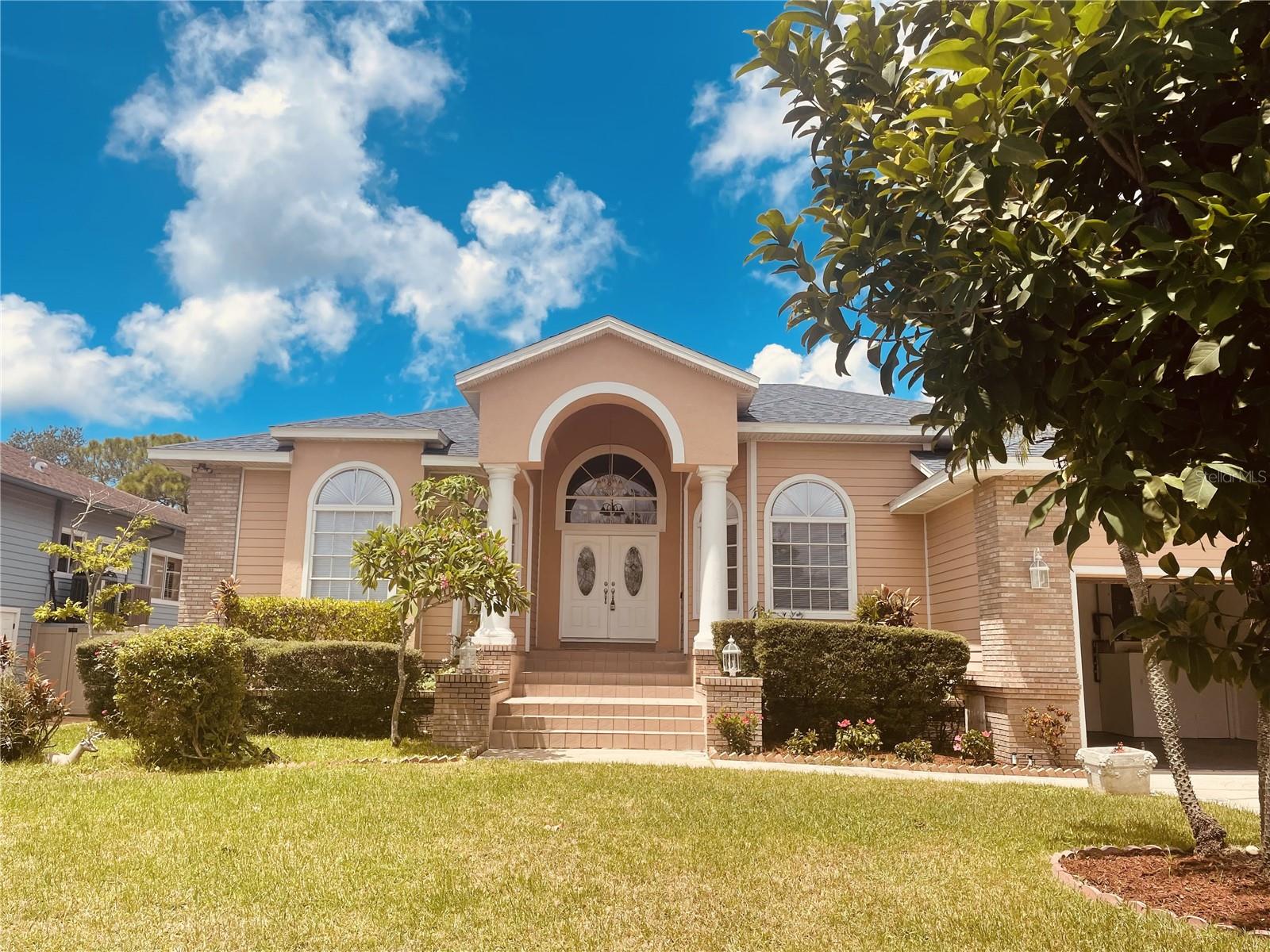 Photo of 7116 PEBBLE BEACH LANE SEMINOLE FL 33777
