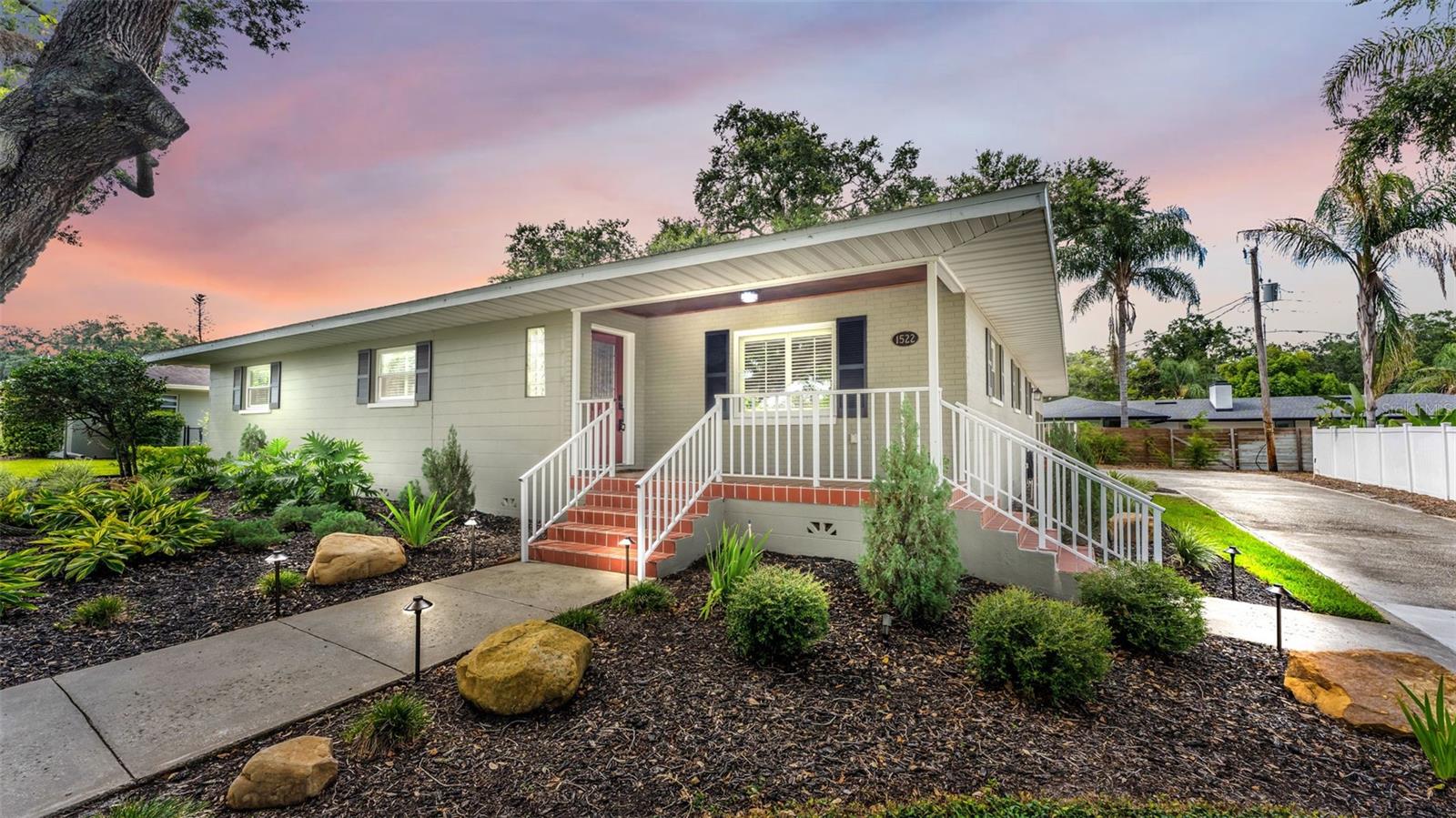 Photo of 1522 DEL CREST PLACE LAKELAND FL 33803