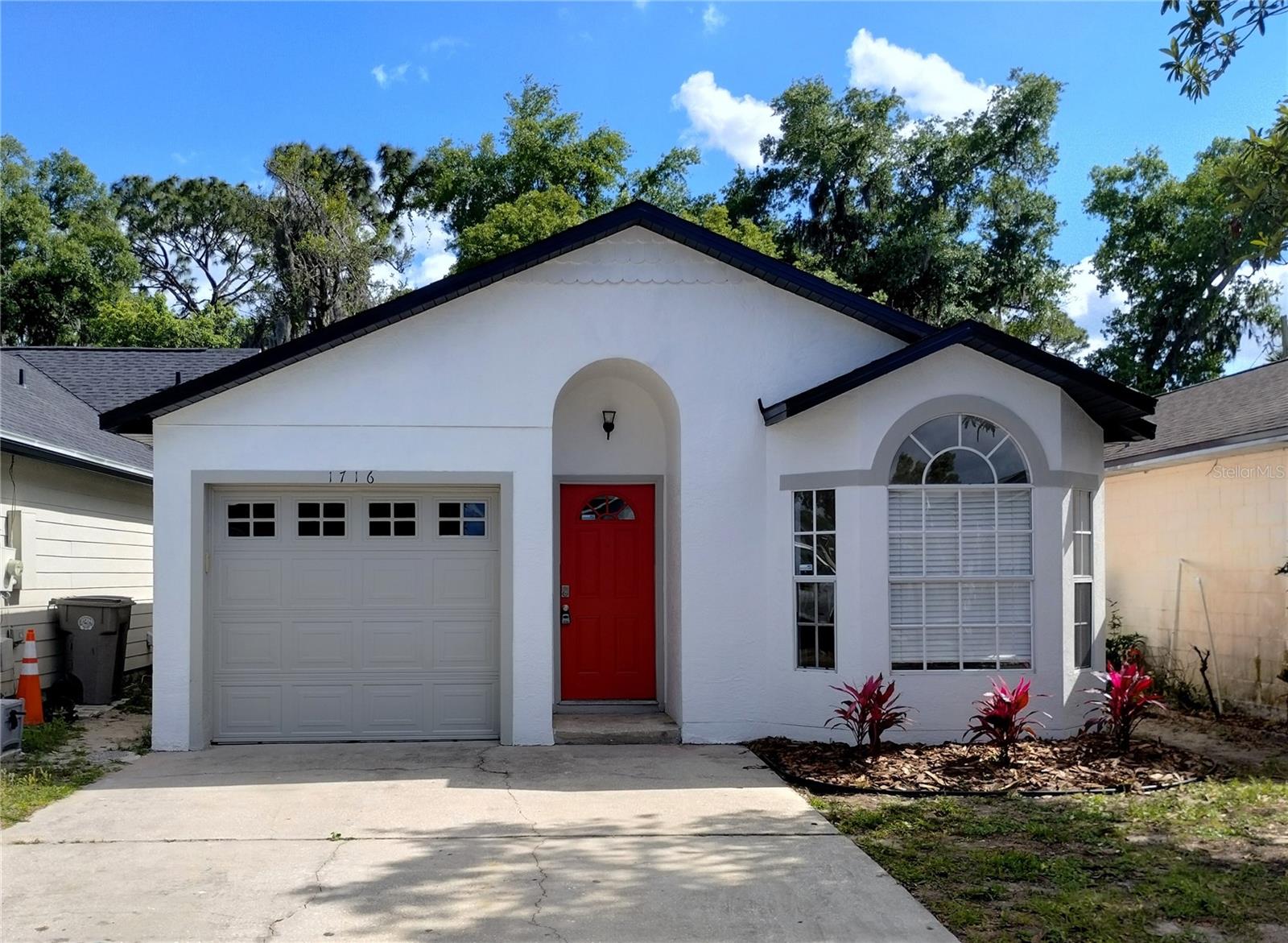 Photo of 1716 CHATHAM CIRCLE APOPKA FL 32703
