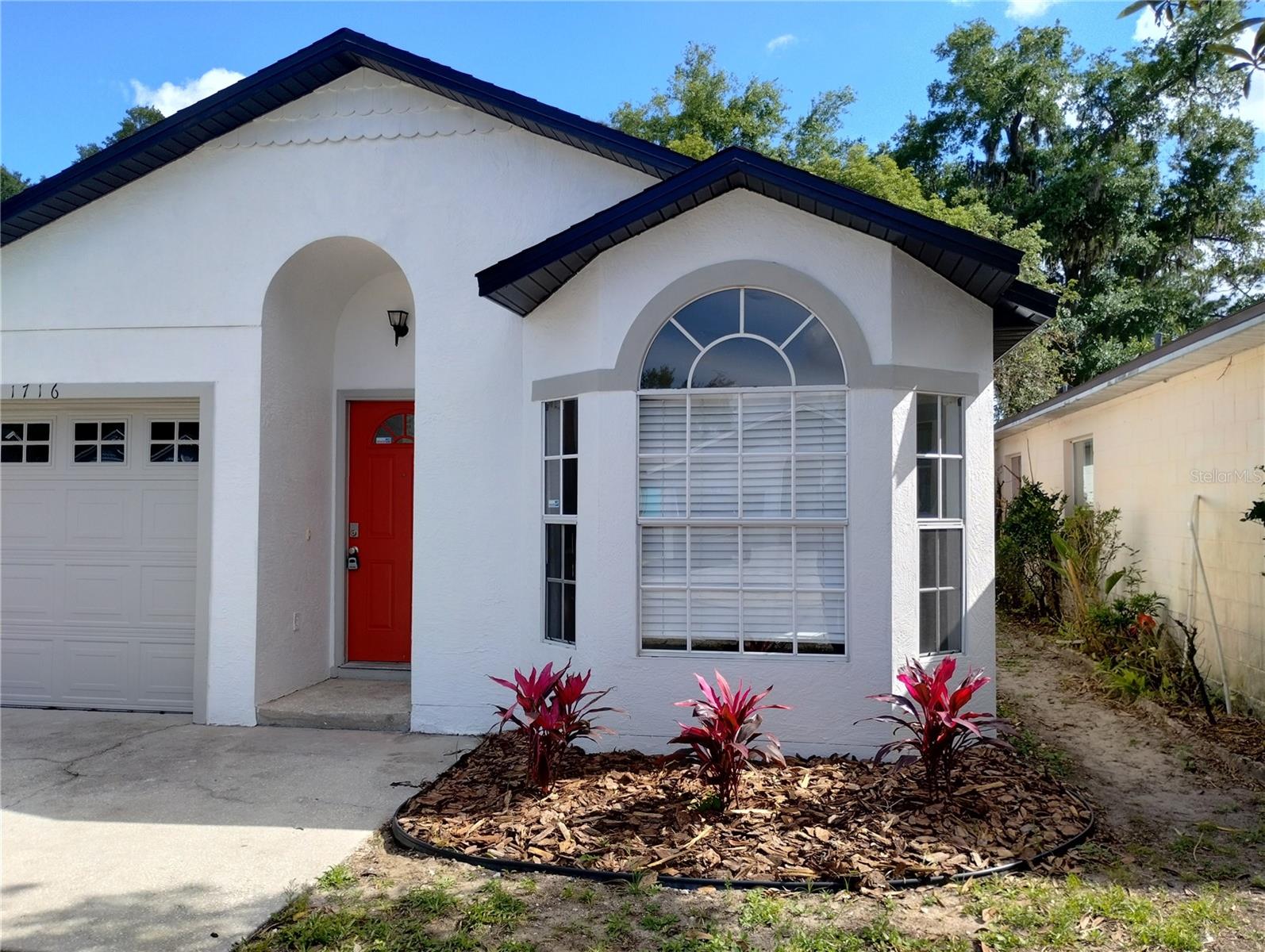 Photo of 1716 CHATHAM CIRCLE APOPKA FL 32703