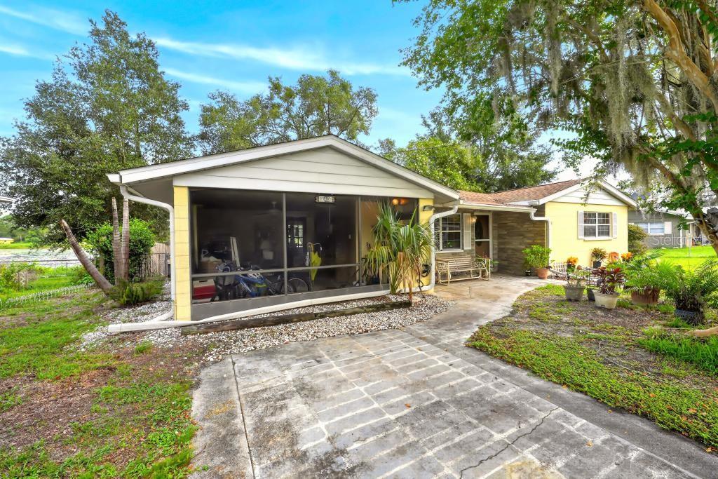 Photo of 37401 TURNER DRIVE UMATILLA FL 32784