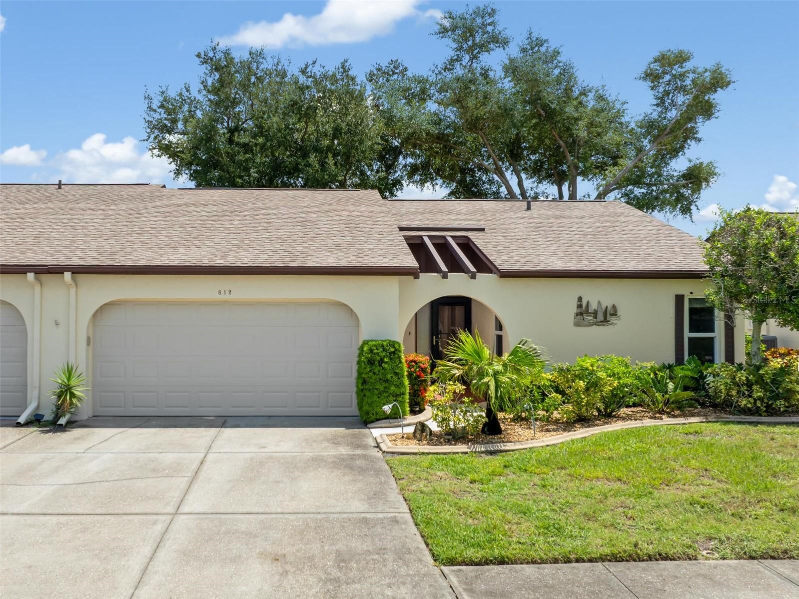 Photo of 612 CHESTNUT LANE #100 ENGLEWOOD FL 34223