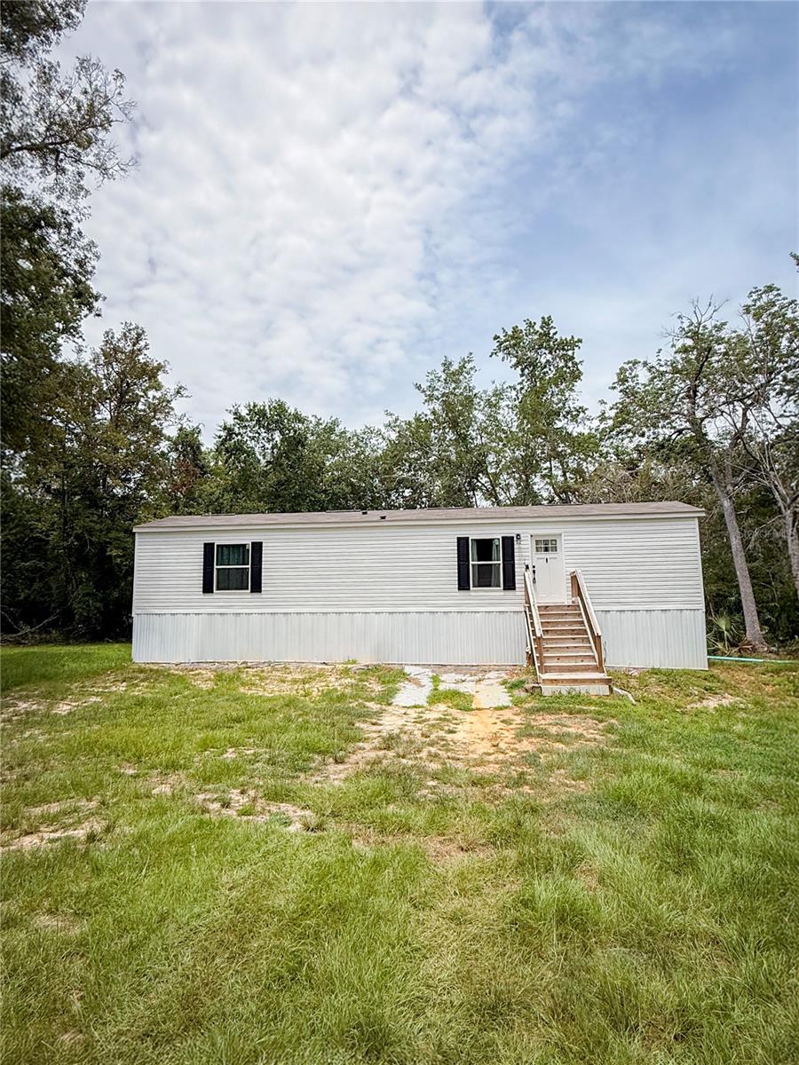 Photo of 17690 SE 35TH TERRACE INGLIS FL 34449