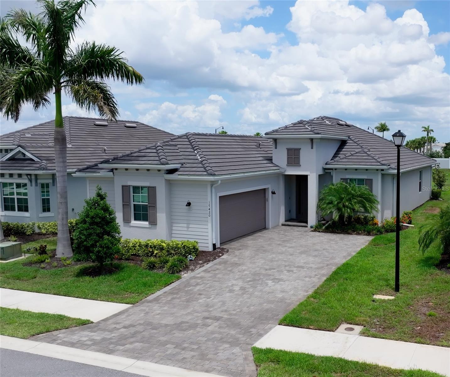 Photo of 17420 JADESTONE COURT VENICE FL 34293