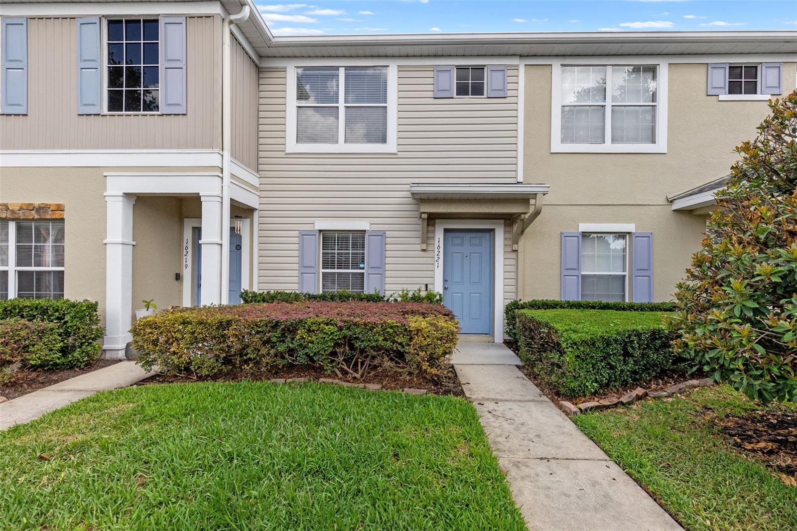Photo of 16221 SWAN VIEW CIRCLE ODESSA FL 33556