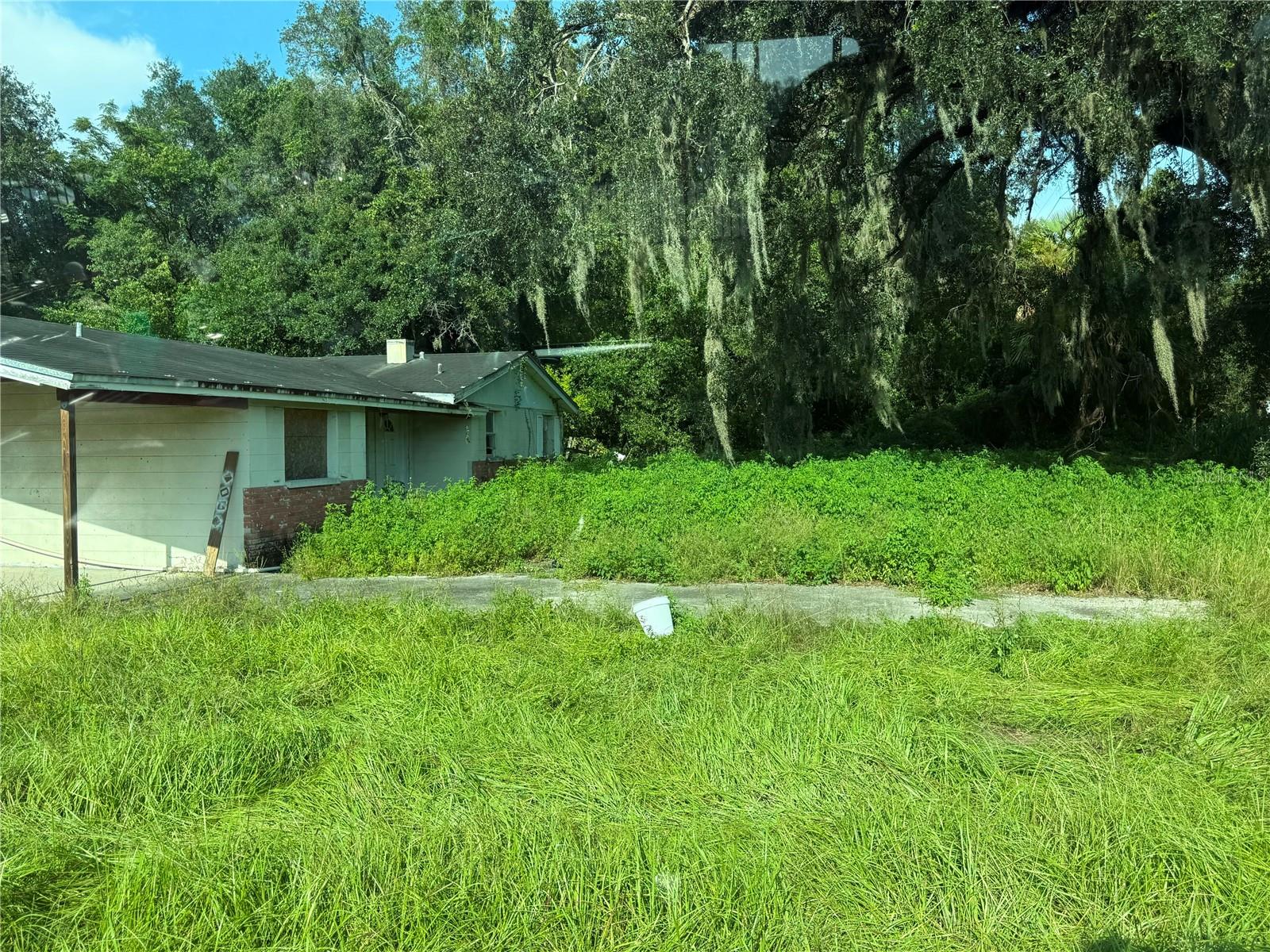 Photo of 9410 E FOWLER AVENUE THONOTOSASSA FL 33592
