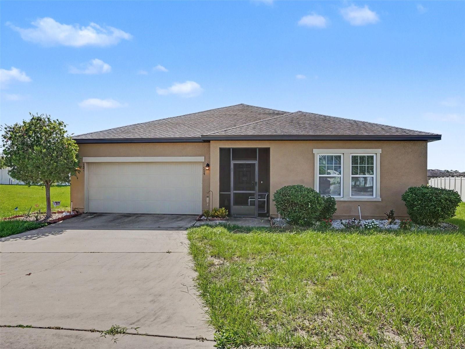 Photo of 524 BLUE WATER COURT HAINES CITY FL 33844