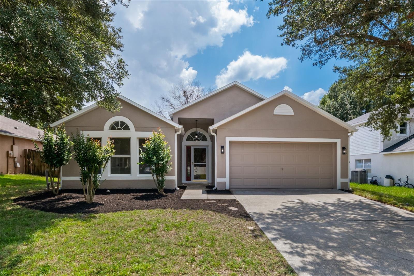 Photo of 948 WELCH HILL CIRCLE APOPKA FL 32712