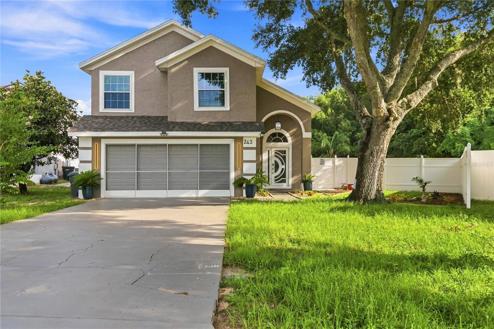 Photo of 243 OXFORD ROAD DAVENPORT FL 33896