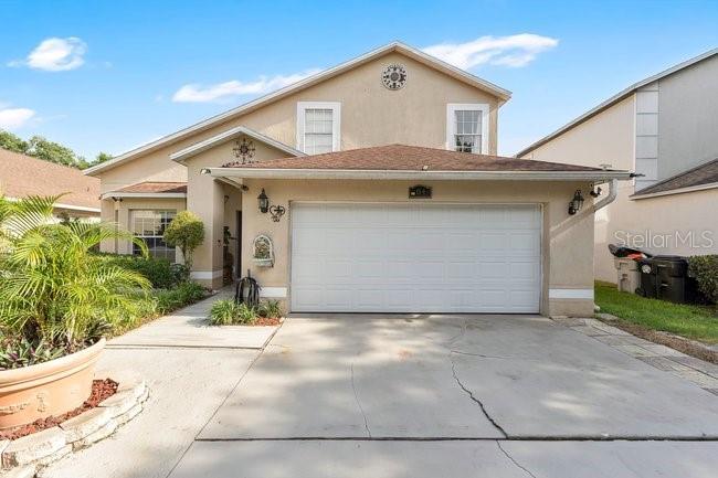 Photo of 84 KNIGHTS HOLLOW DRIVE APOPKA FL 32712