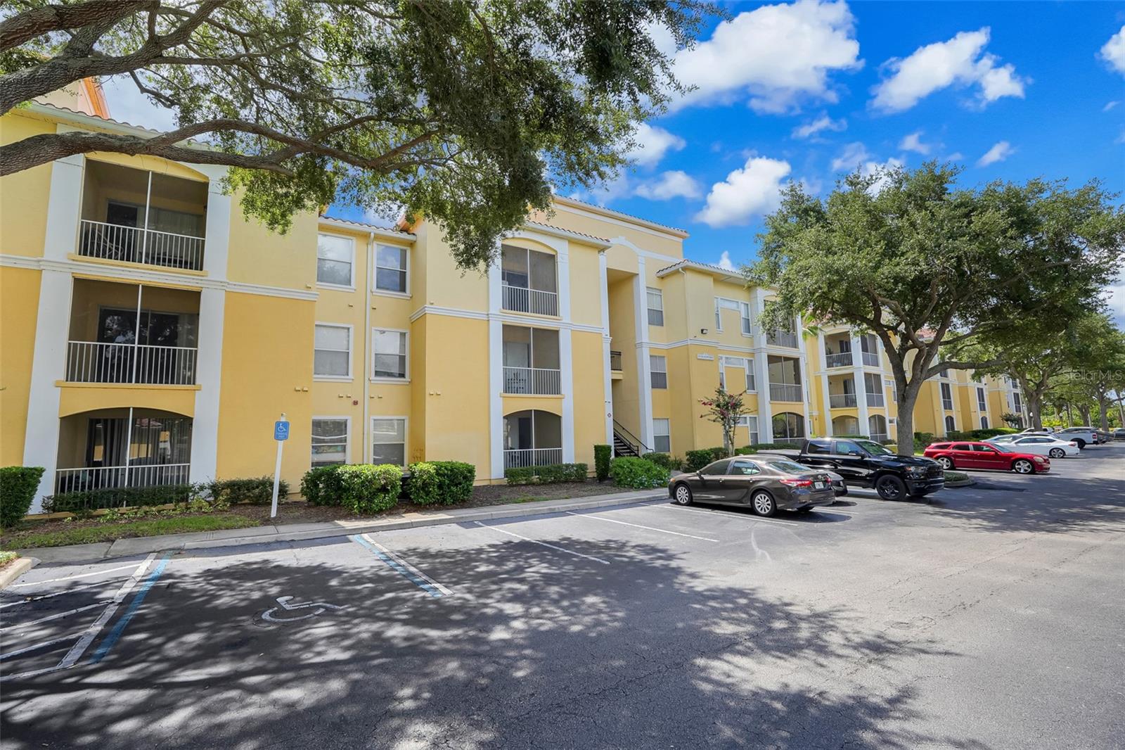 Photo of 1150 LAKE SHADOW CIRCLE #3305 MAITLAND FL 32751
