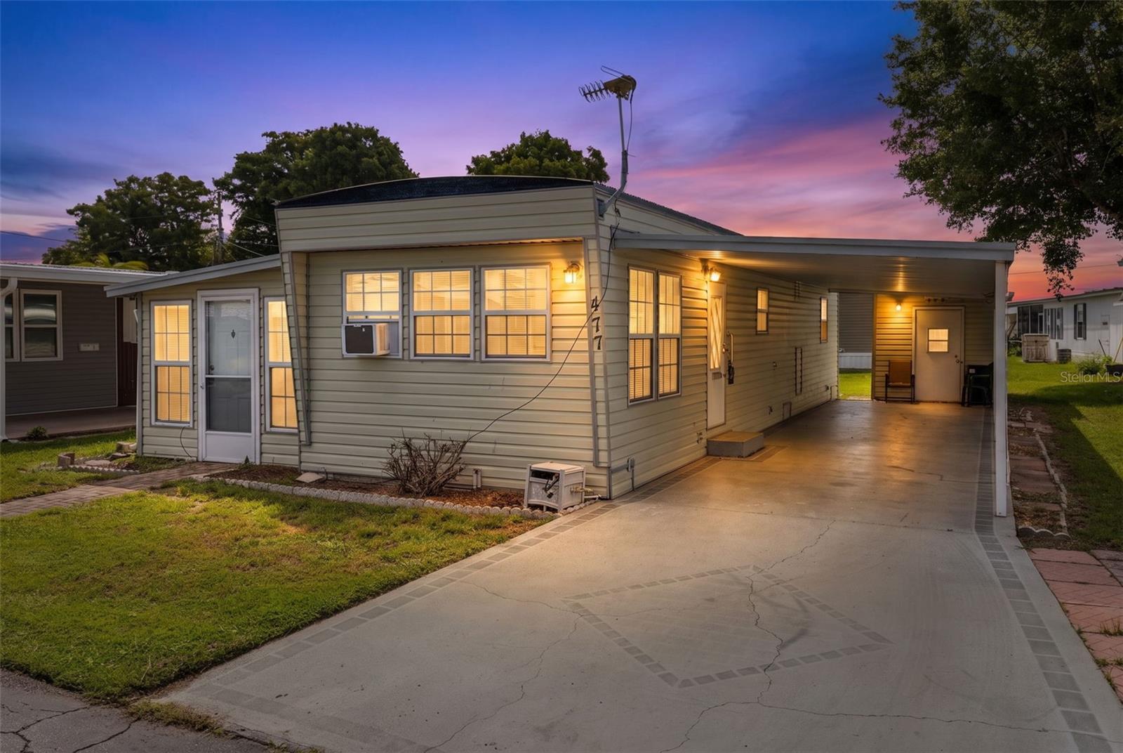 Photo of 477 MARINA LANE TAVARES FL 32778