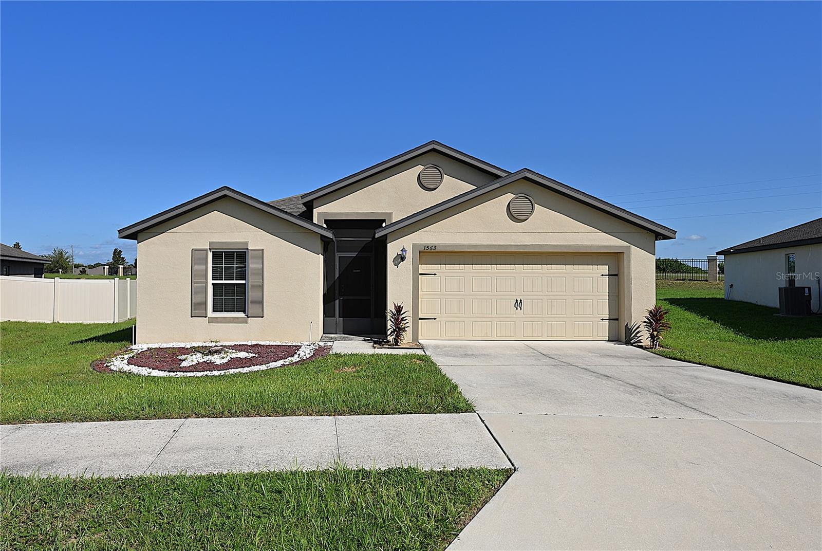 Photo of 1563 SWAN LAKE CIRCLE DUNDEE FL 33838