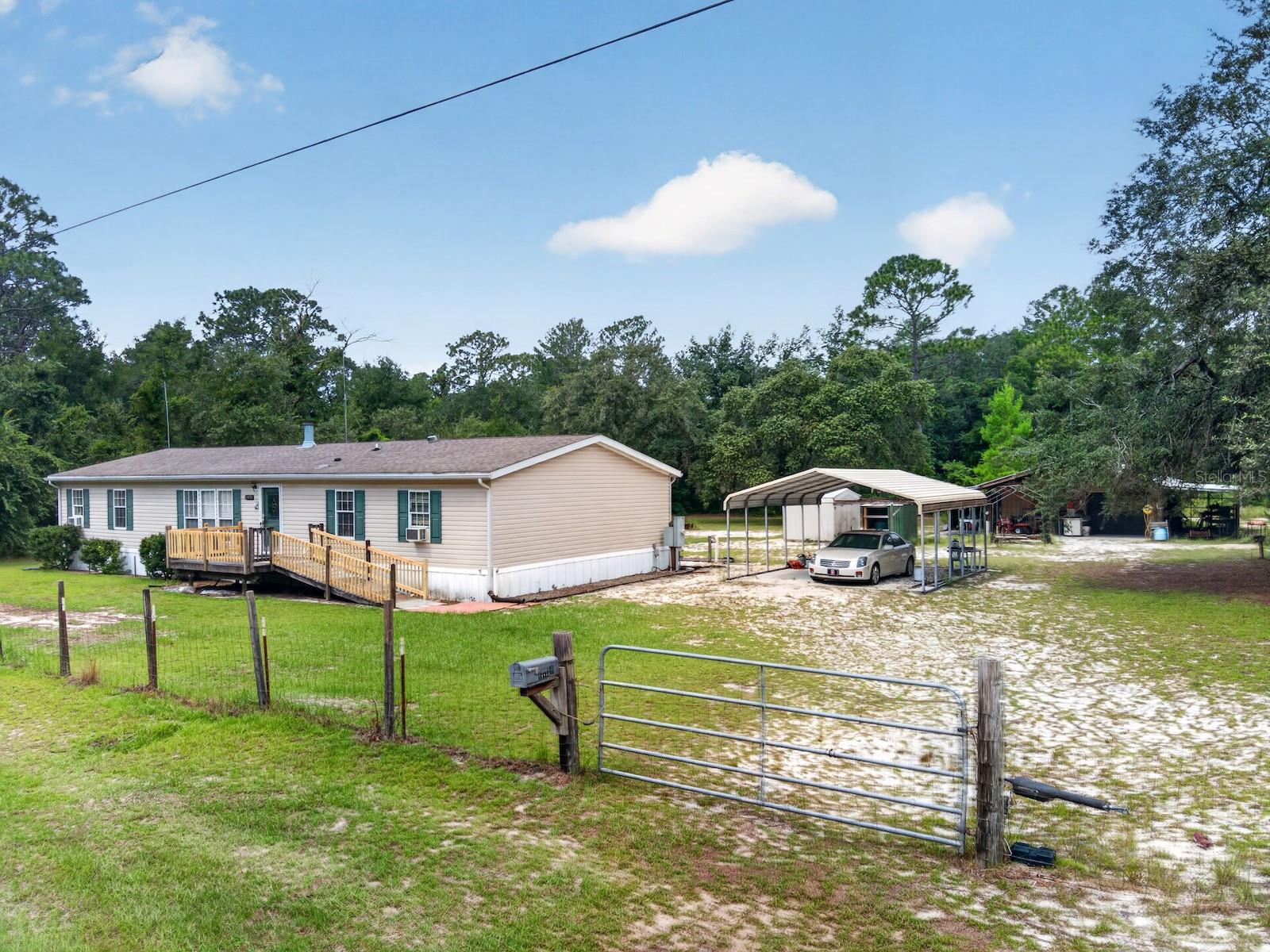 Photo of 14850 NE 148TH AVENUE FORT MC COY FL 32134