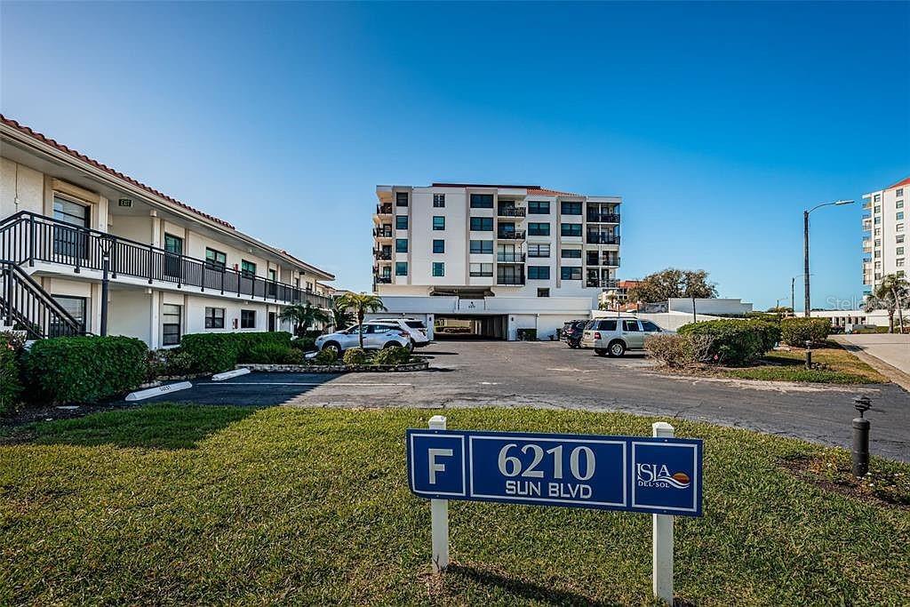 Photo of 6210 SUN BOULEVARD #202 ST PETERSBURG FL 33715