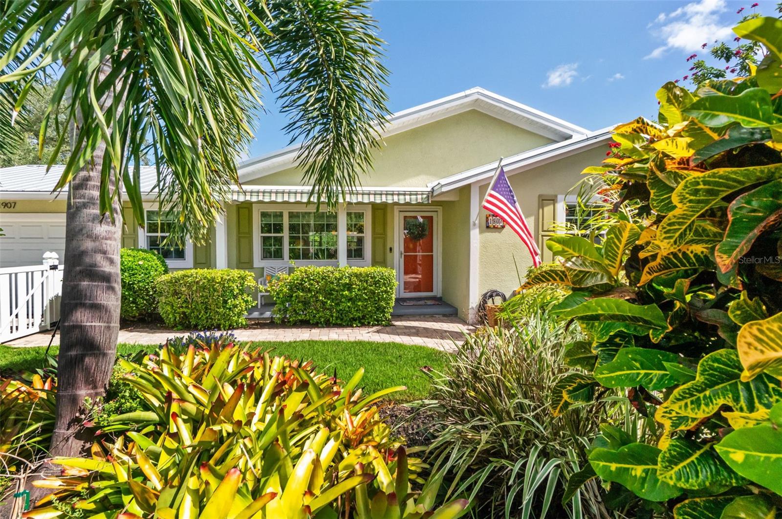 Photo of 1907 MAGNOLIA STREET SARASOTA FL 34239