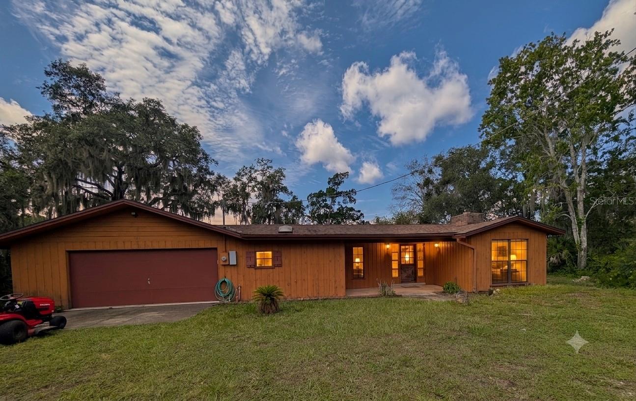 Photo of 348 MITNIK DRIVE DELTONA FL 32738