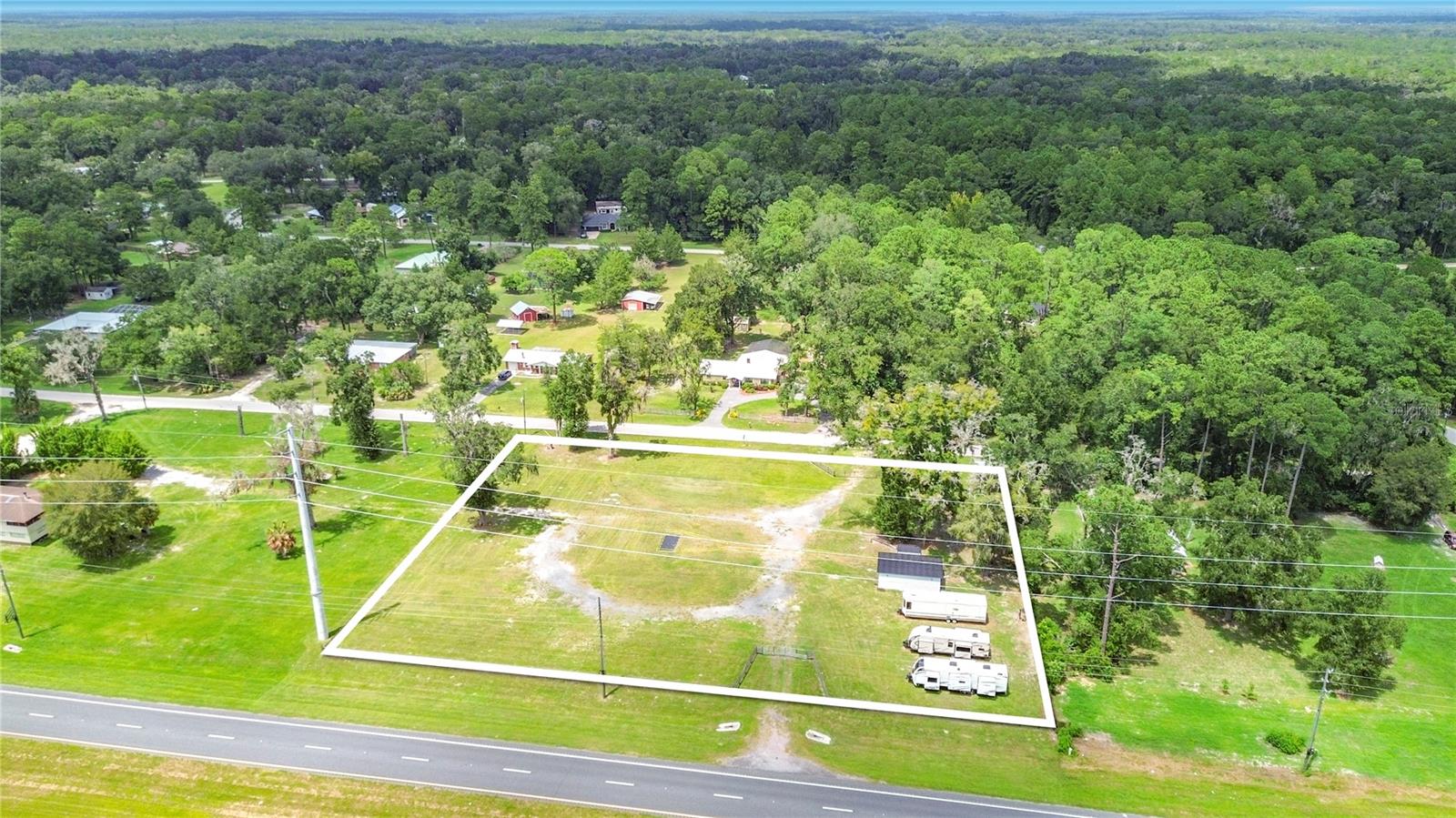 Photo of 15450 NE HIGHWAY 27 ALT WILLISTON FL 32696
